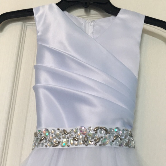 Special occasion white dress for girls. - Picture 2 of 6